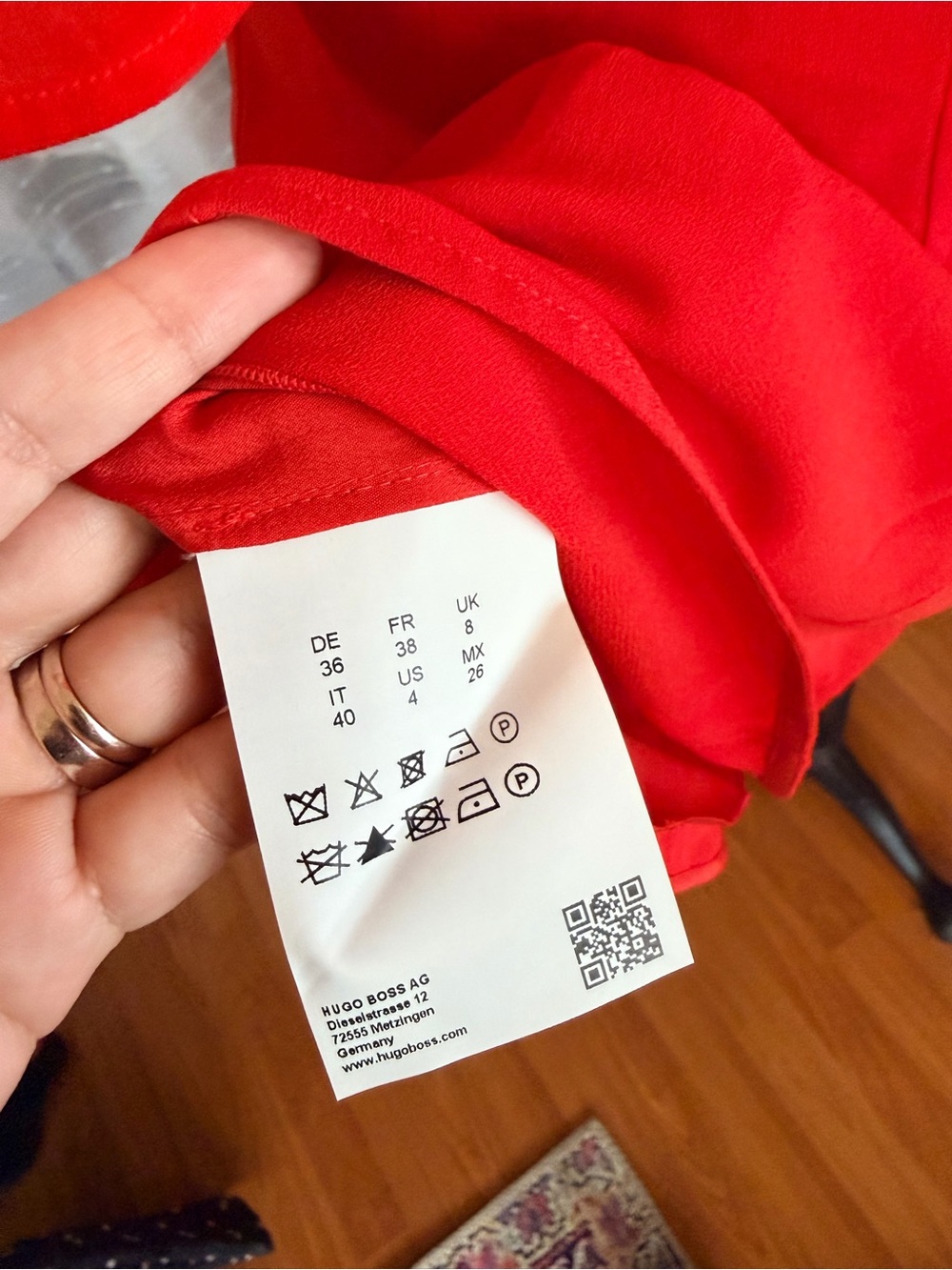 Hugo Boss 90s Inspired Red Midi Dress NWT Size 4 Quite Luxury Cocktail dress - Picture 9 of 10